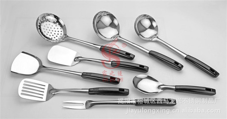 揭阳市榕城区西马龙兴不锈钢制品厂 供应不锈餐具、不锈钢厨具铲/勺礼品套装，厂家直销